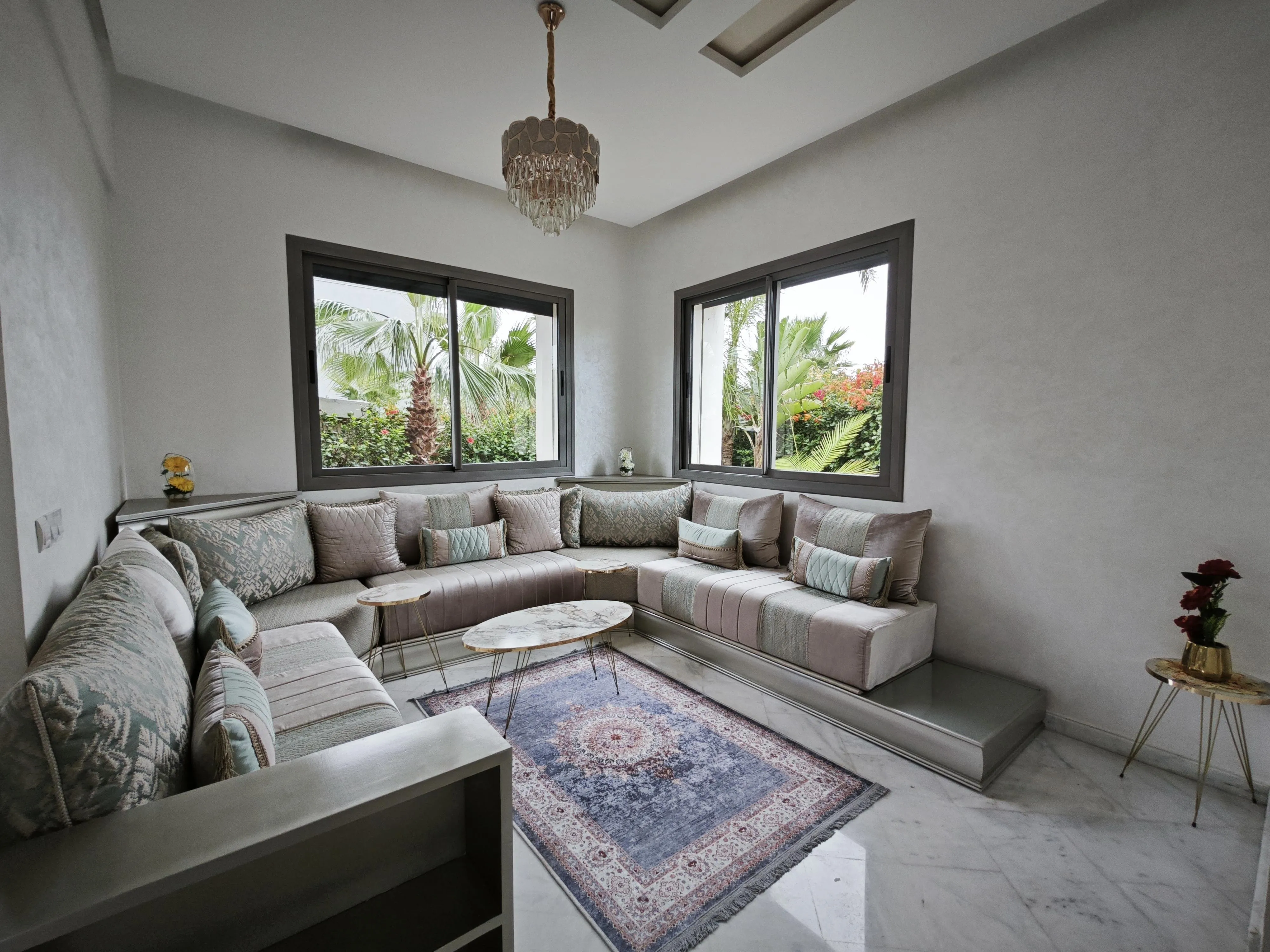 Superbe Villa Meublée avec Piscine, Hammam Rooftop - الدار البيضاء (4)