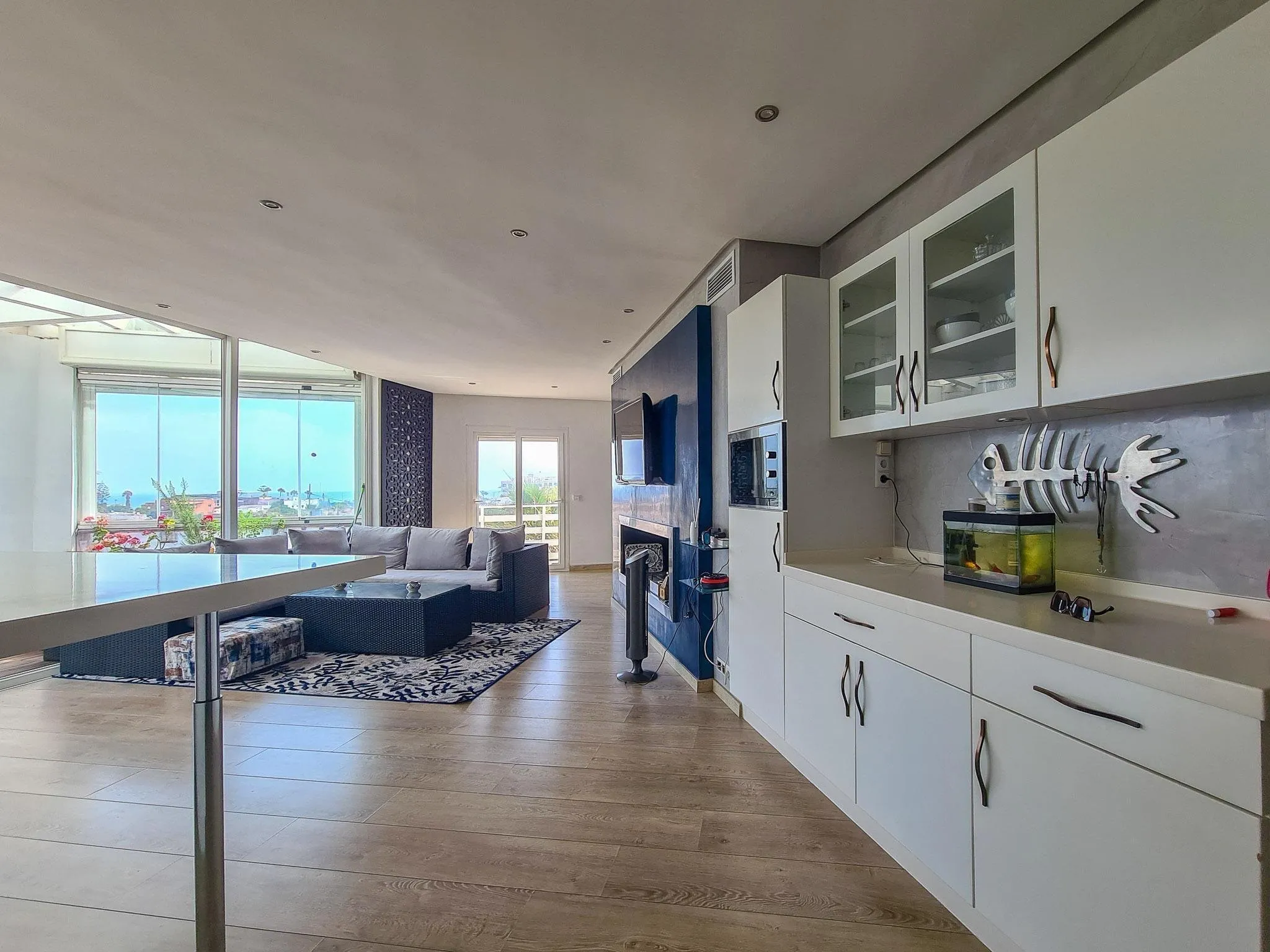 Superbe Appartement Meublé avec Vue Océan à Dar Bouazza – Résidence Sécurisée avec Piscines et Salle de Sport - الدار البيضاء (3)