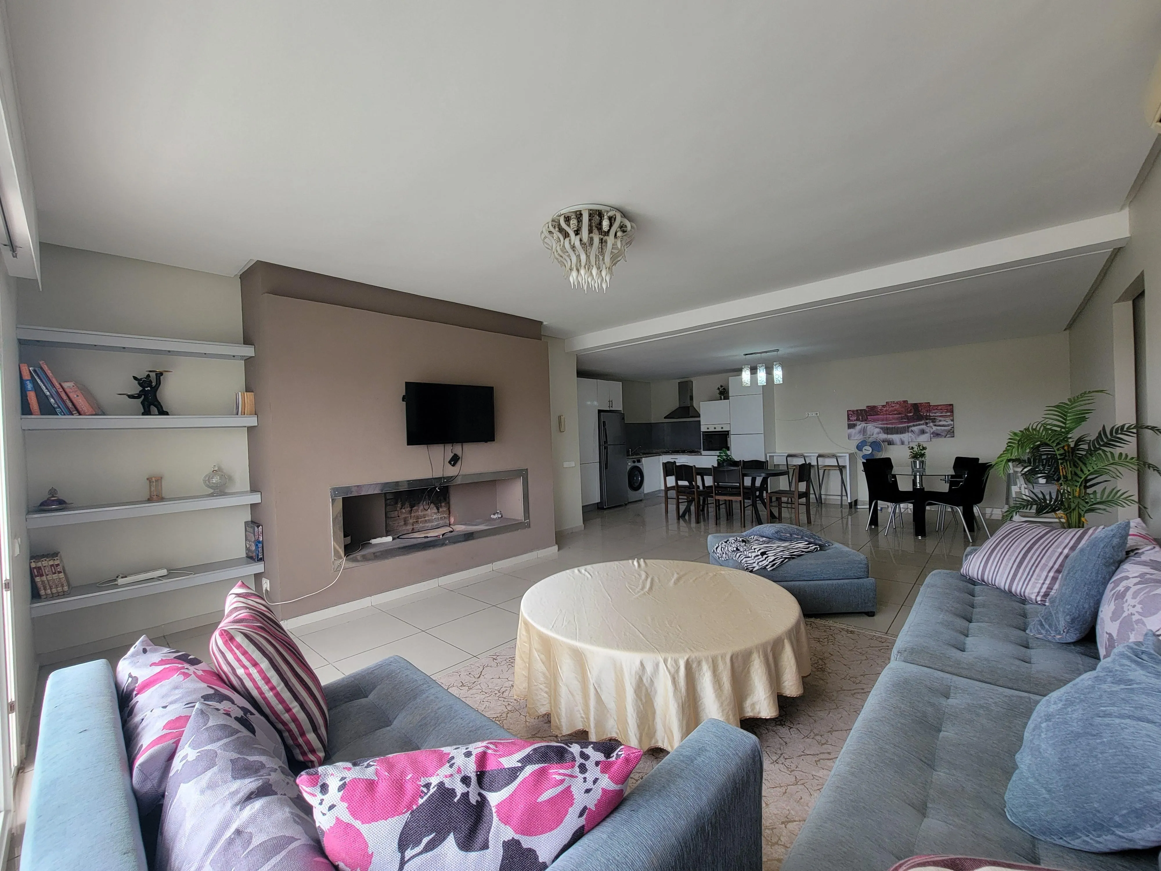 Superbe Appartement Meublé 2 Chambres à Dar Bouazza – Résidence Sécurisée avec Piscines et Salle de Sport - الدار البيضاء (3)