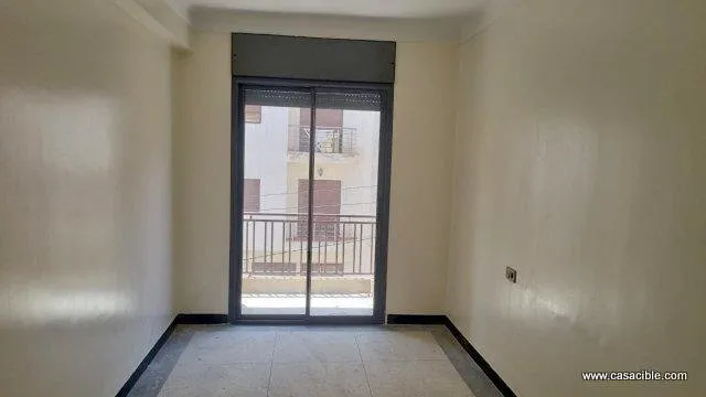 Bourgogne: appartement vide 2 chambres. - الدار البيضاء (2)