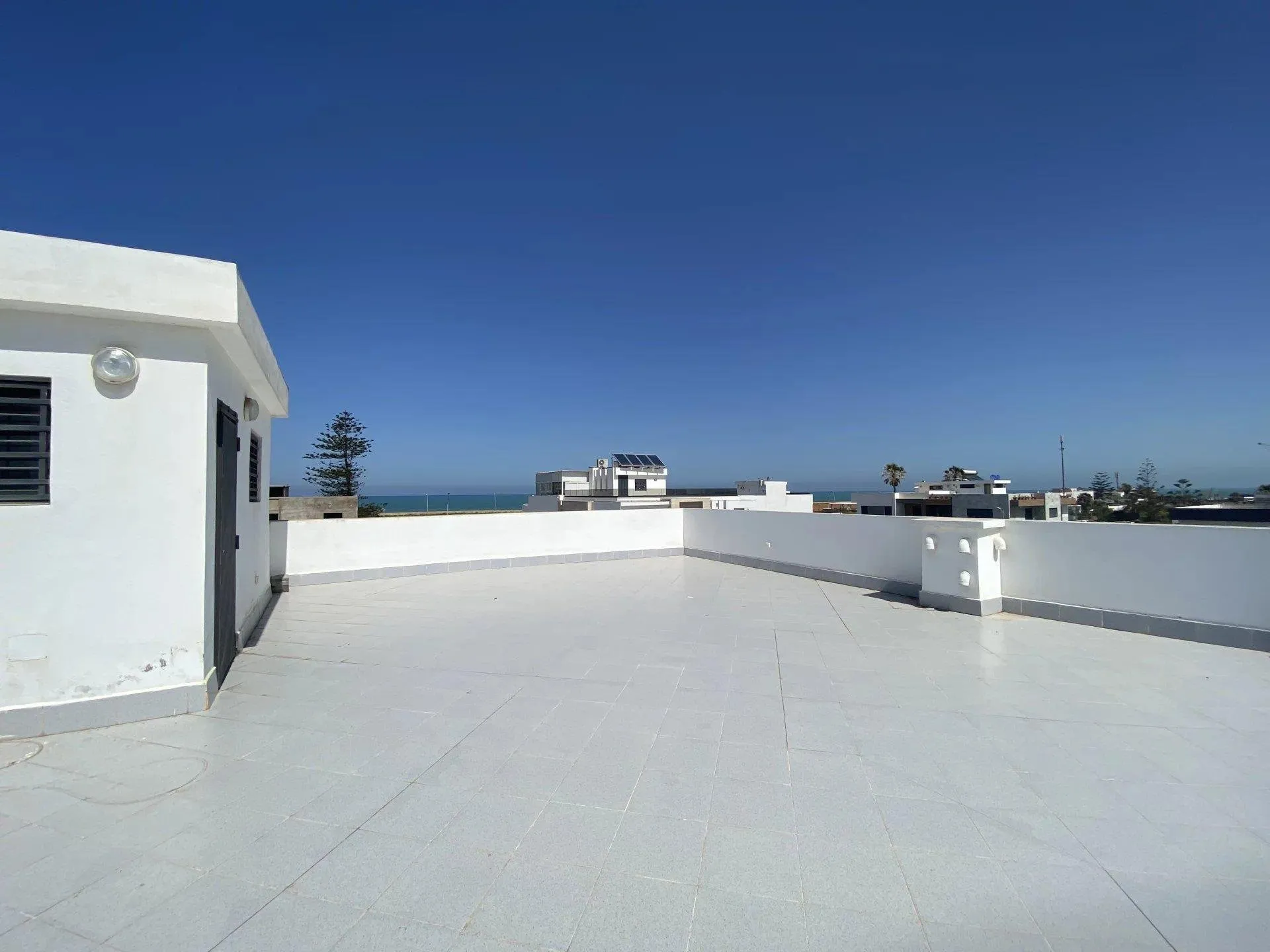 Appartement à Louer avec magnifique terrasse à El Harhoura, Maroc - تمارة (2)