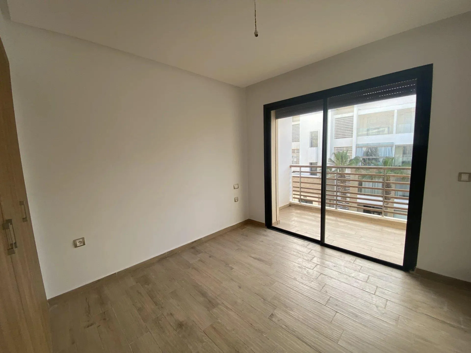 Appartement 2 chambres refait à neuf à la location , Plage des Nations, Bouknadel - bouknadel (4)