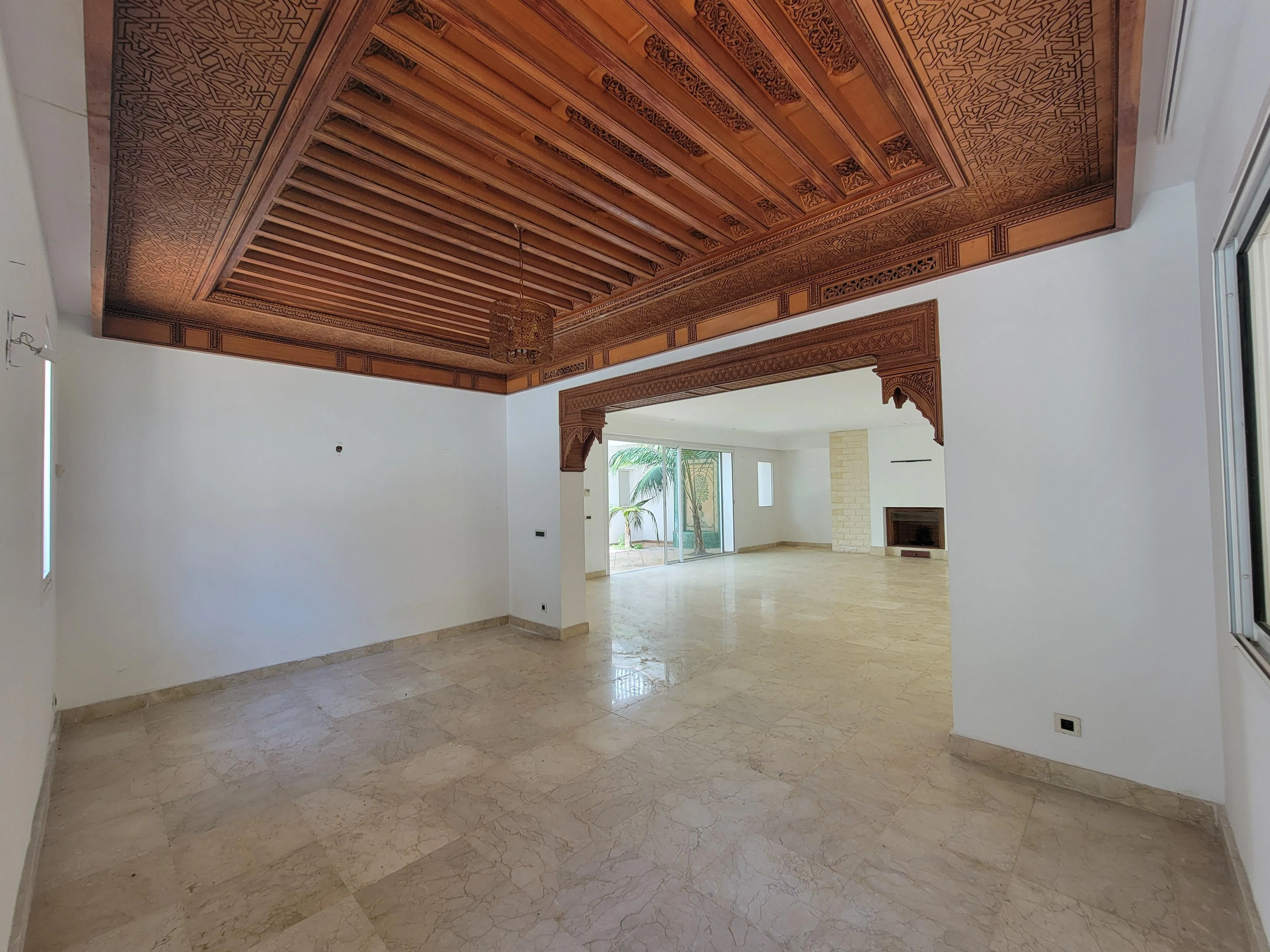 Villa 4 chambres piscine en résidence haut de gamme - الدار البيضاء (4)