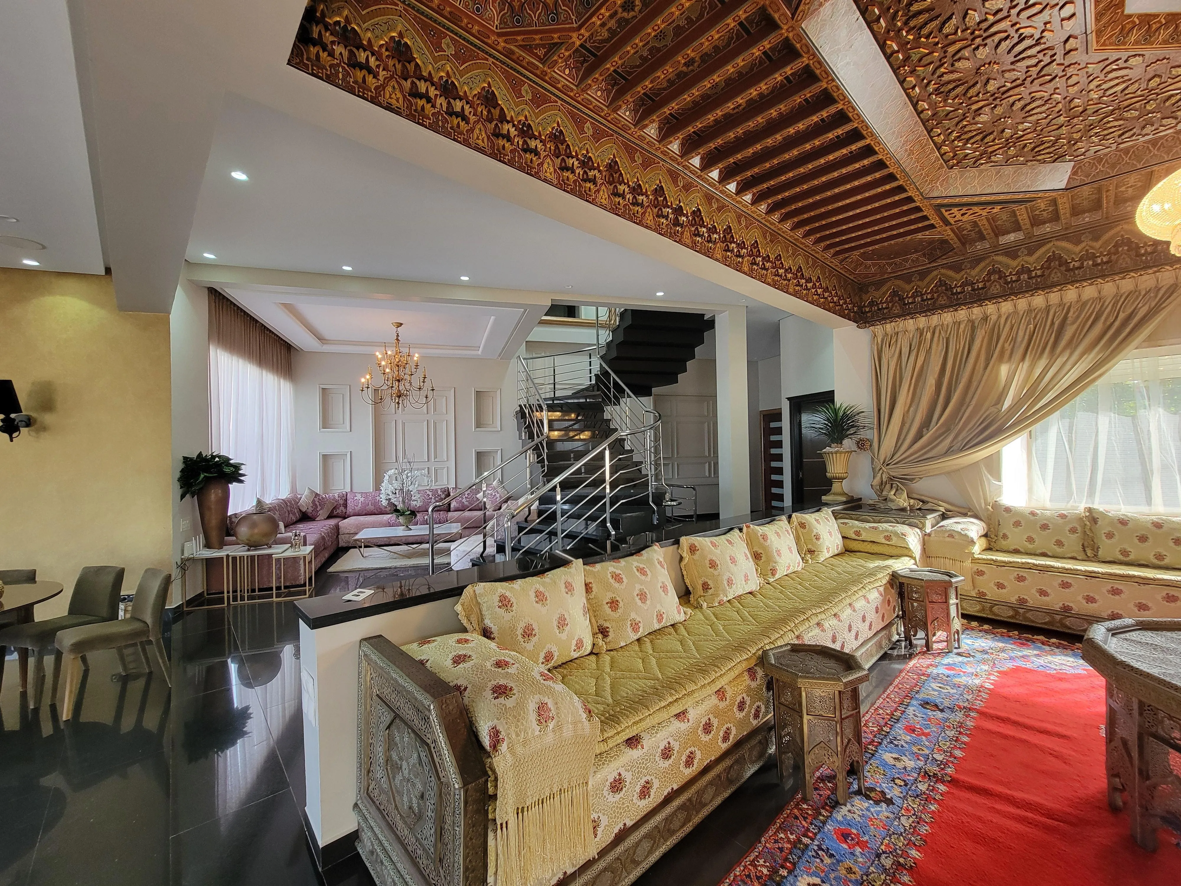 Villa meublée contemporaine aux finition haut standing avec piscine - الدار البيضاء (4)