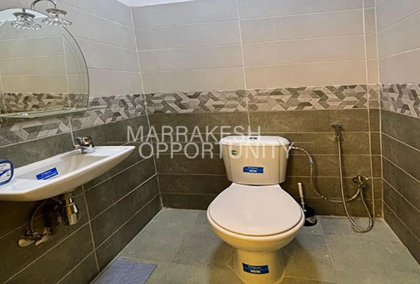 Joli Appartement meublé proposé en location longue durée à Victor Hugo - مراكش (2)