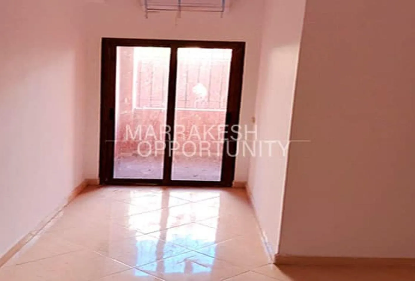 Location Appartement non meublé  sur la route de casa - مراكش