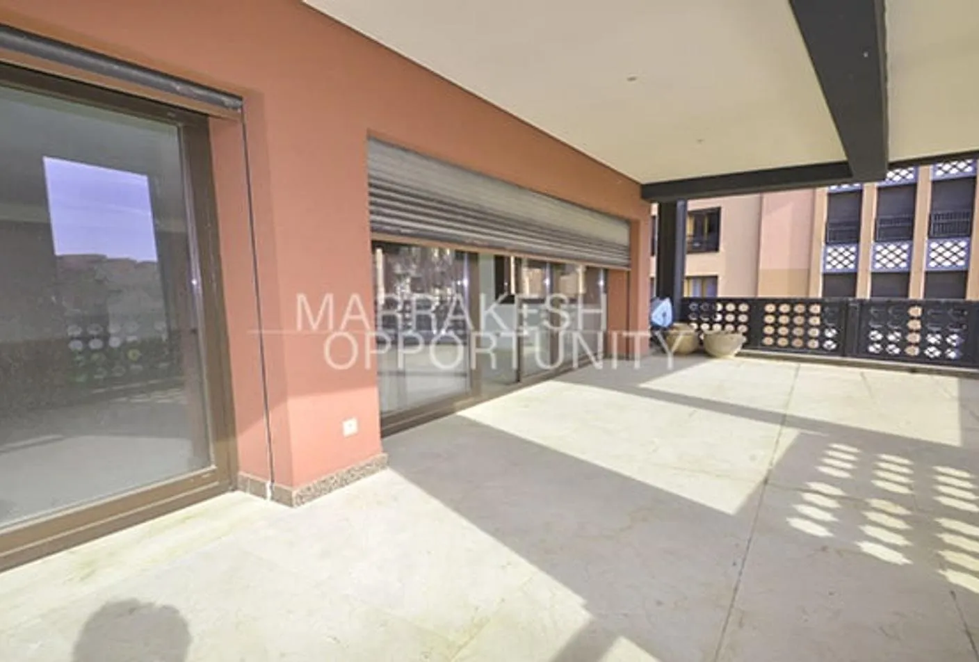 Appartement spacieux non meublé en location à Guéliz - مراكش (3)