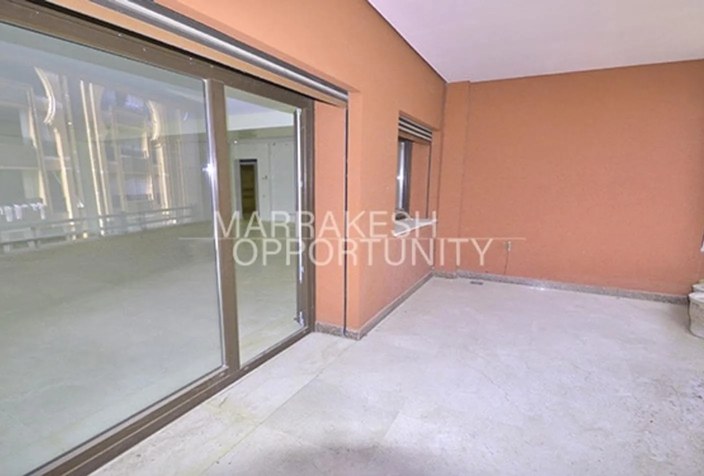 Appartement spacieux non meublé en location à Guéliz - مراكش (4)