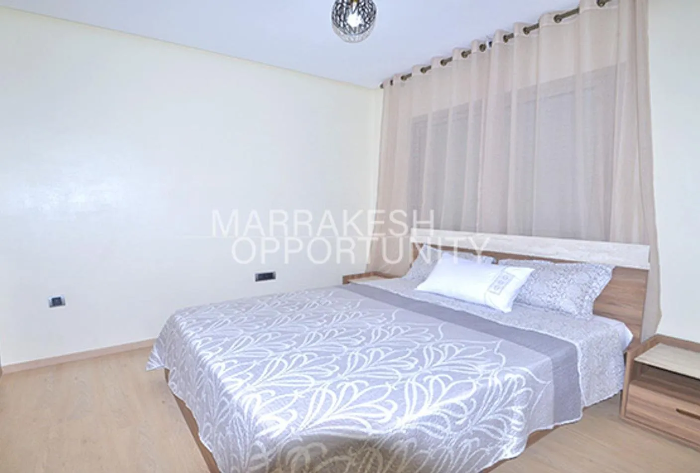 Location Appartement au rez-de-jardin Meublé  à Agdal - فاس (3)