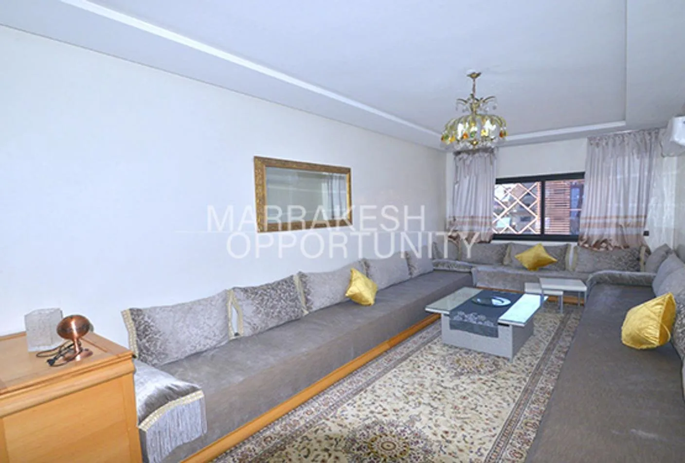 Spacieux appartement meublé 3 chambres en location annuelle à Guéliz - مراكش