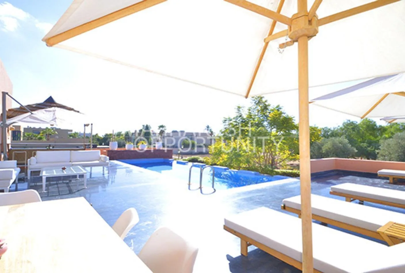 Luxueuse Villa moderne en location sur la route de Ouarzazate - مراكش (2)