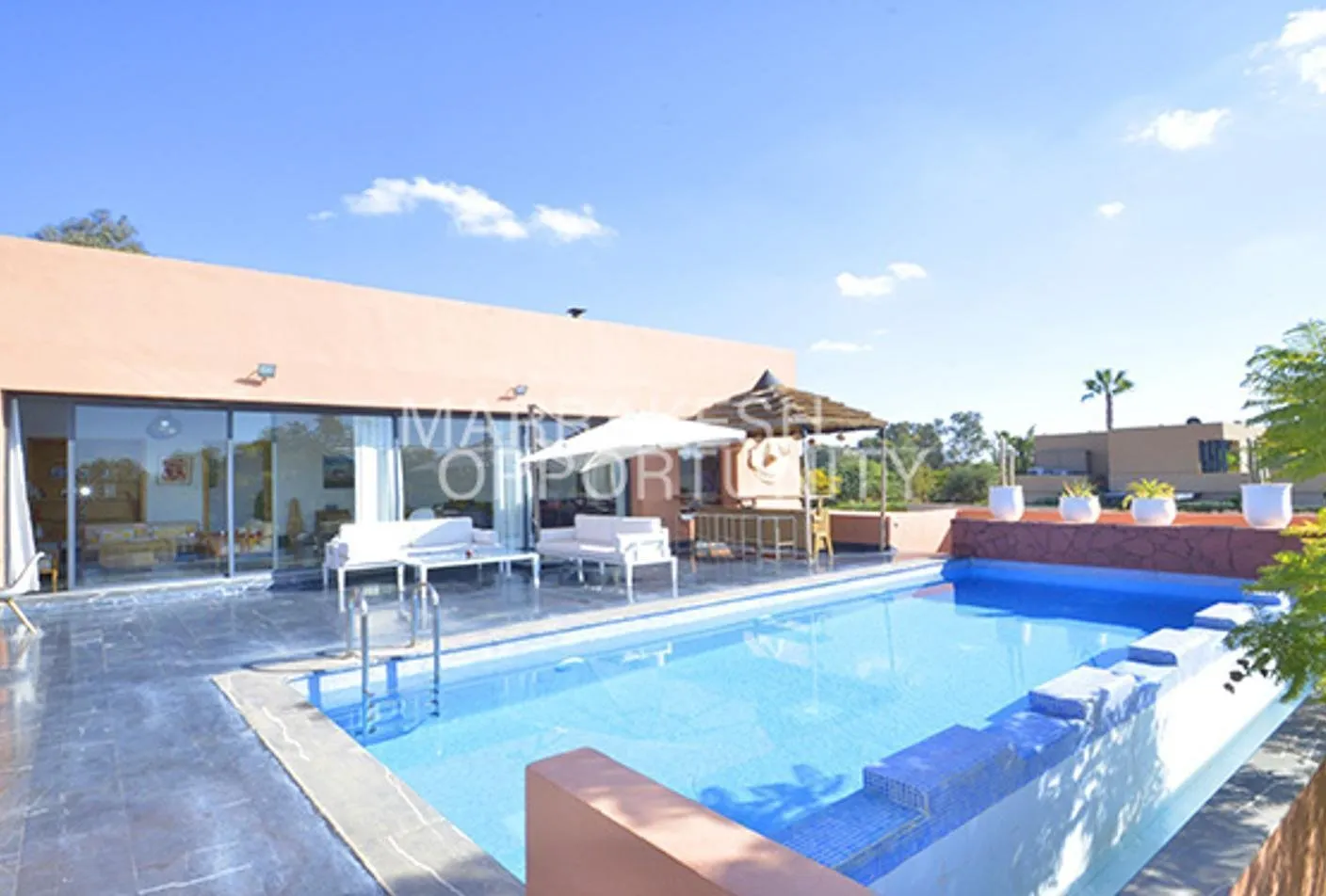 Luxueuse Villa moderne en location sur la route de Ouarzazate - مراكش (3)