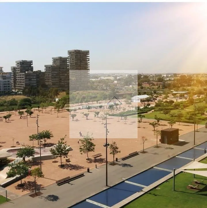 Appartement à louer avec terrasse et vue Imprenable sur le Parc - الدار البيضاء