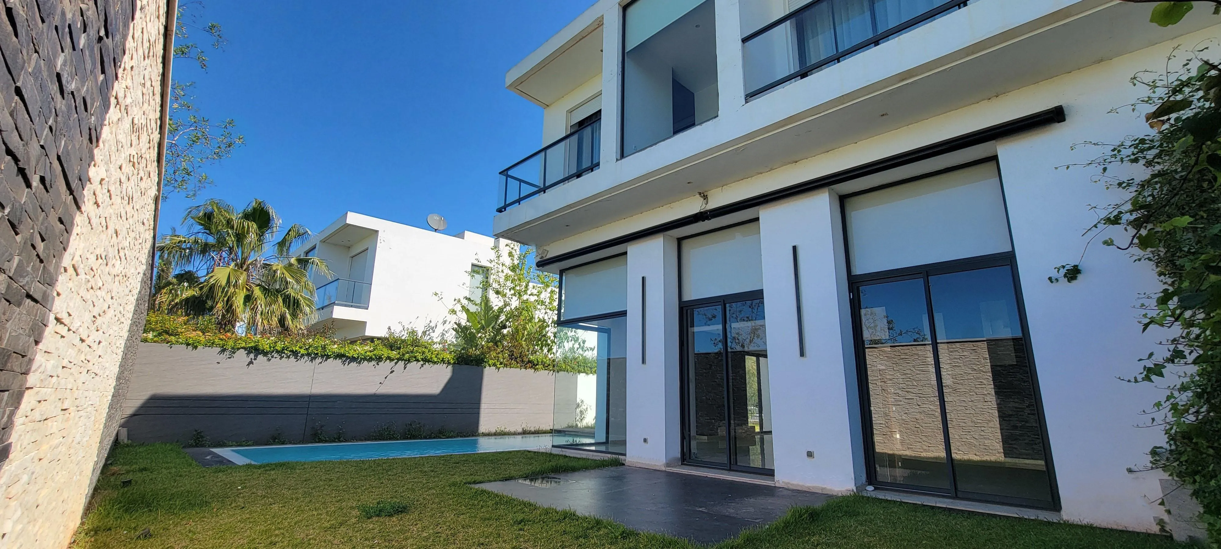 Villa 3 chambres piscine sou-sol - الدار البيضاء (2)
