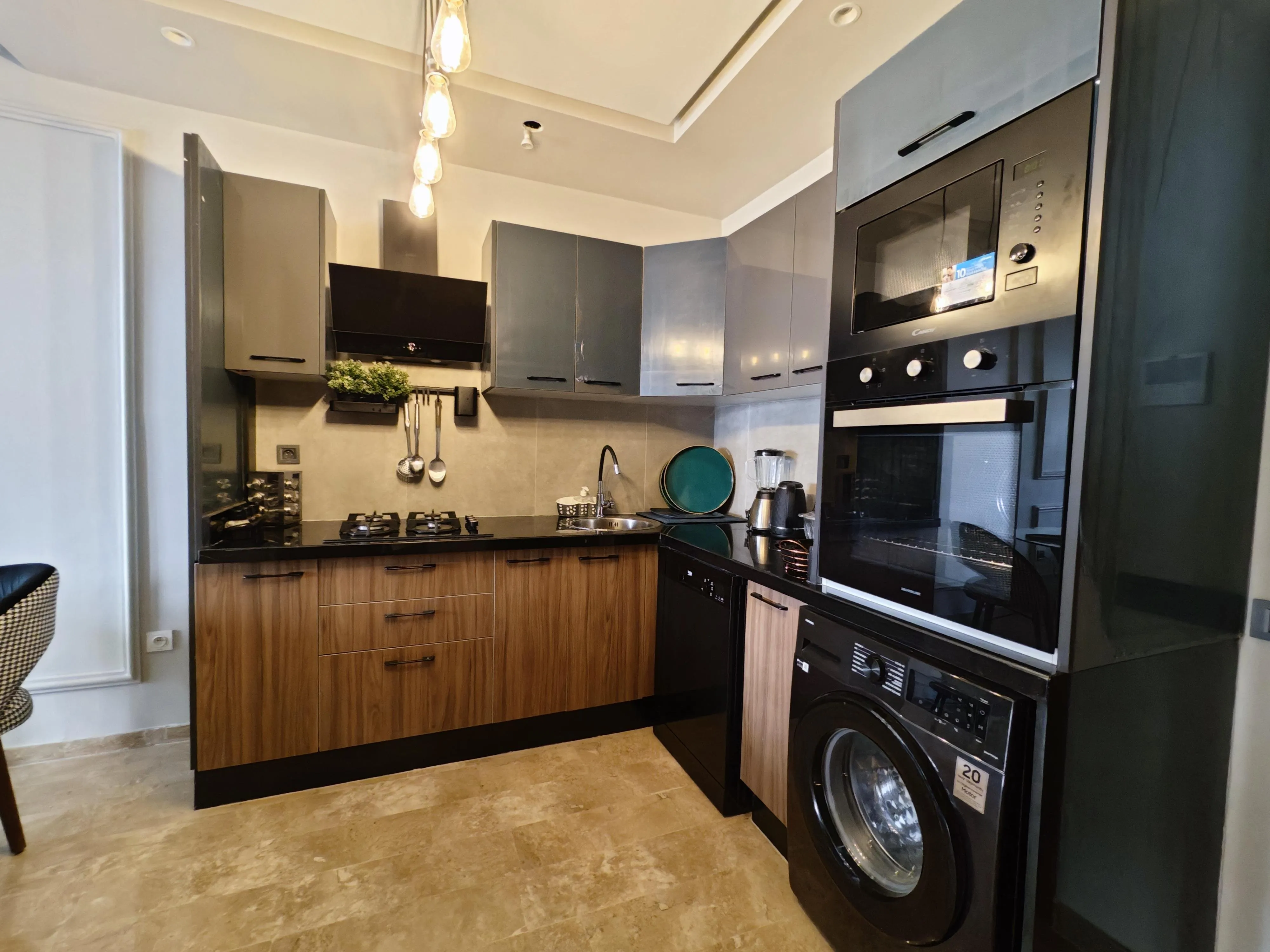 Appartement 2 Chambres Rez-de-Jardin Meublé - الدار البيضاء (4)