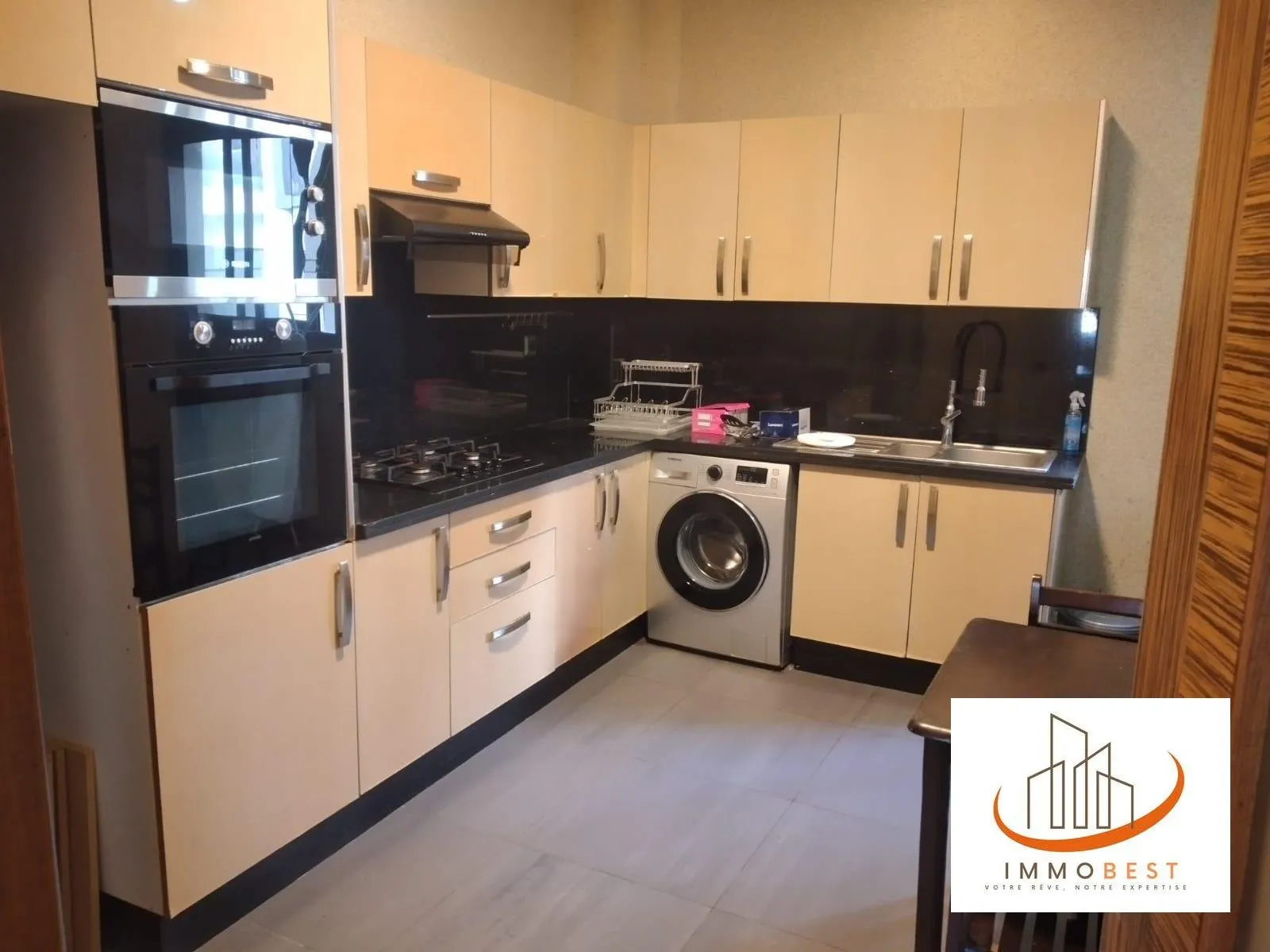 Bourgogne, location d’un appartement meublé 2 CH - الدار البيضاء (4)