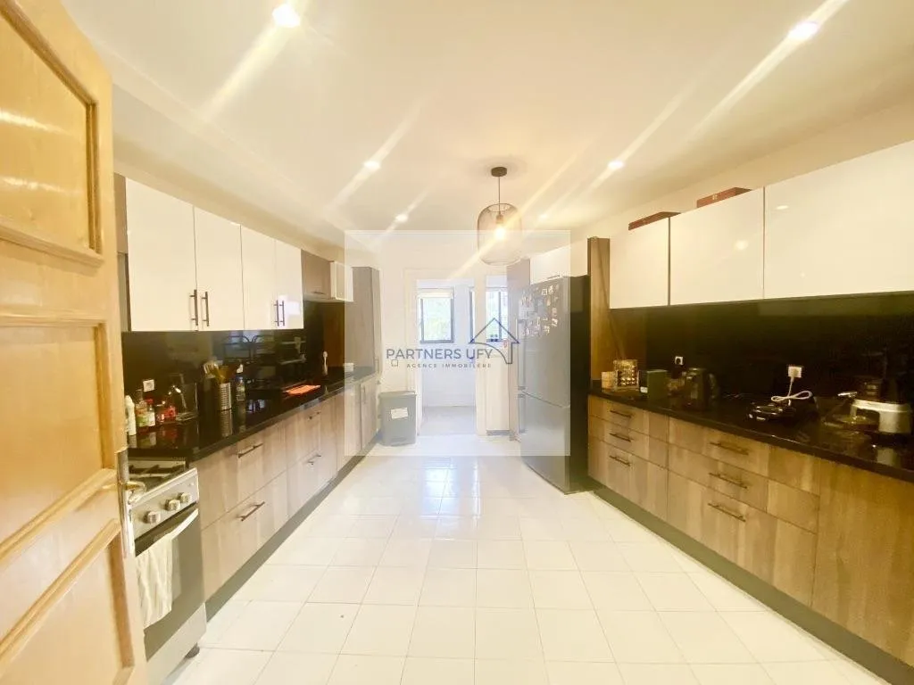 Bel appartement ensoleillé  à louer  Ain diab - الدار البيضاء (3)