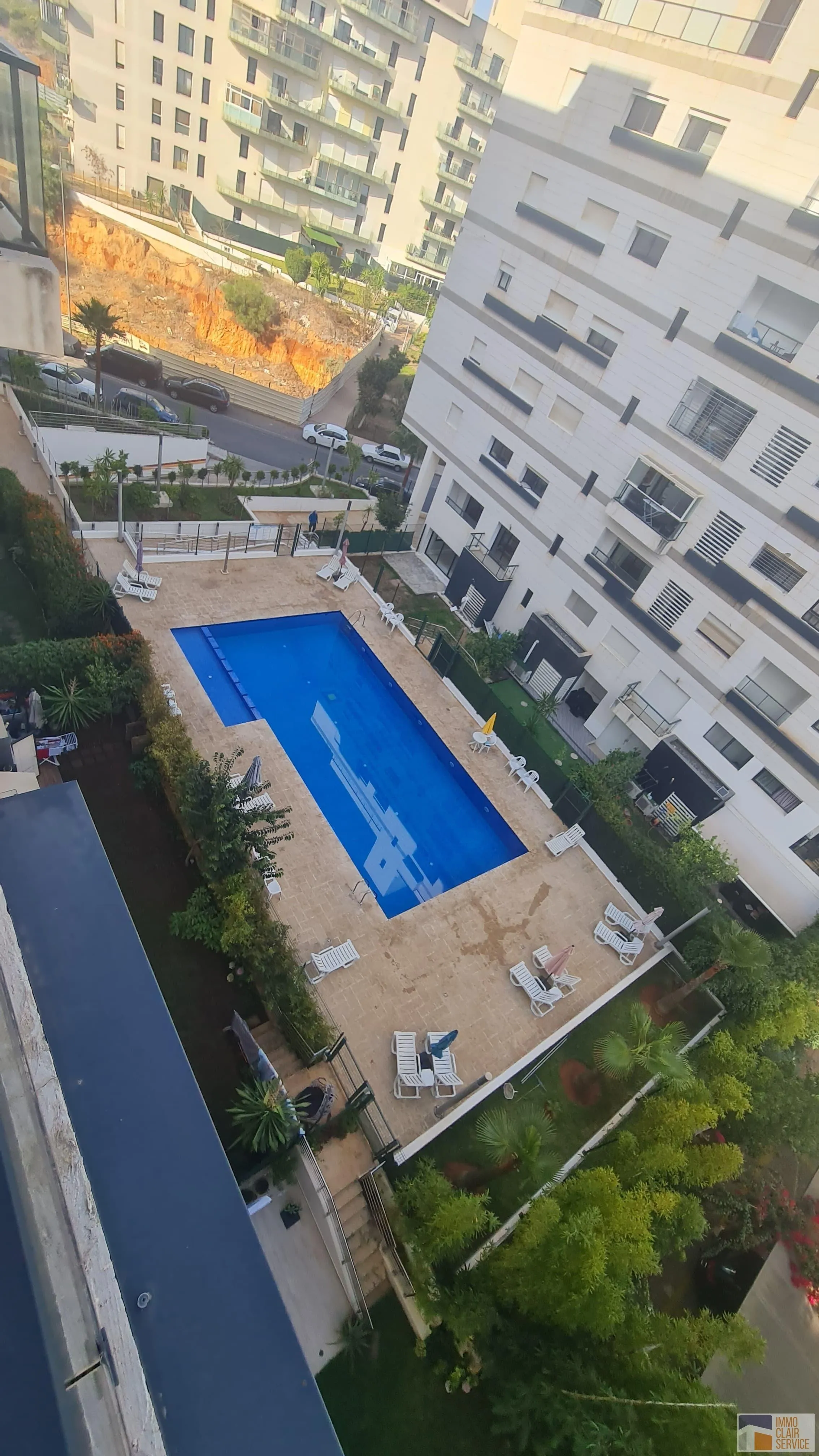 Bel appartement meublé neuf à louer préstgia hay Riad - الرباط