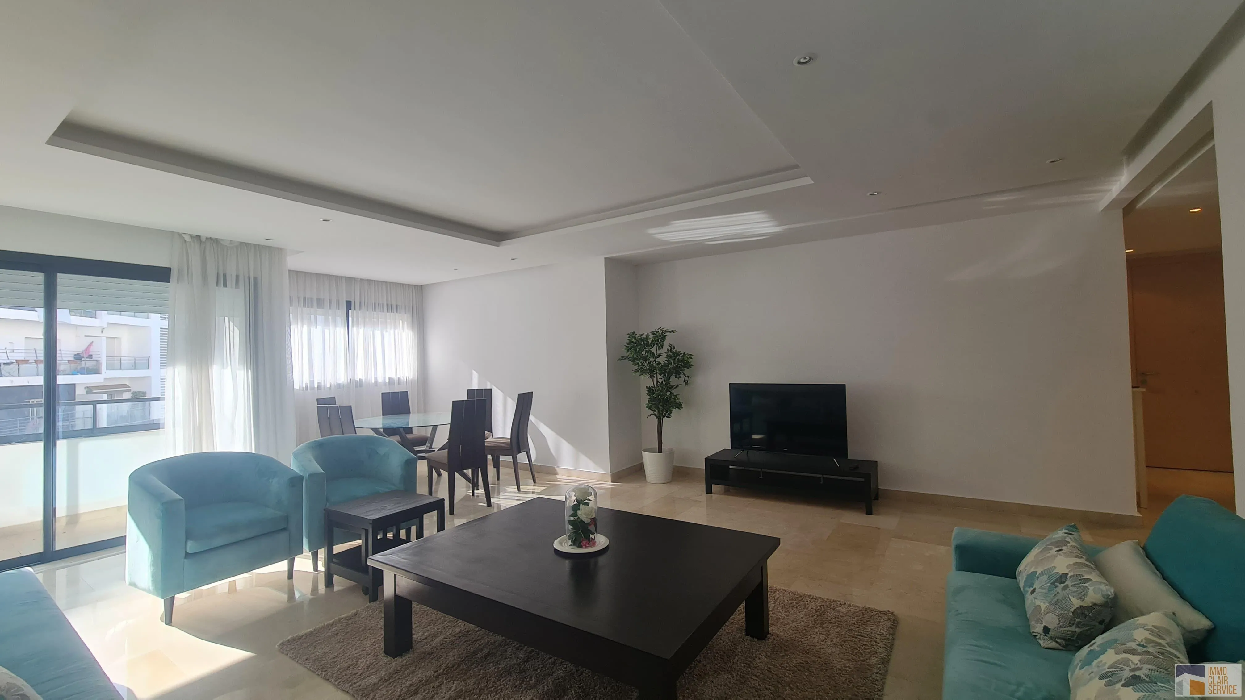 Bel appartement meublé neuf à louer préstgia hay Riad - الرباط (4)