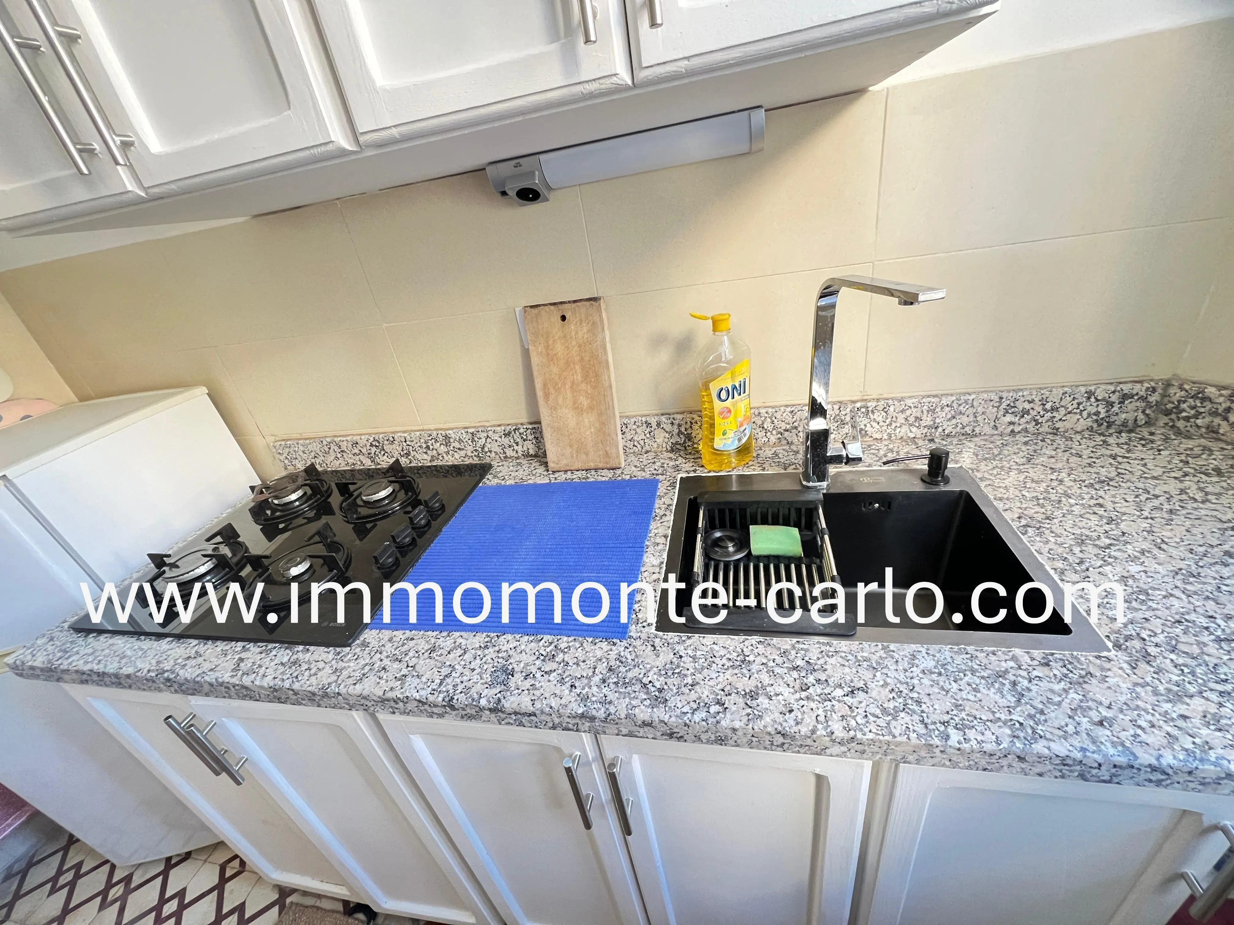 Location Appartement semi-meublé centre à Hassan - الرباط (3)