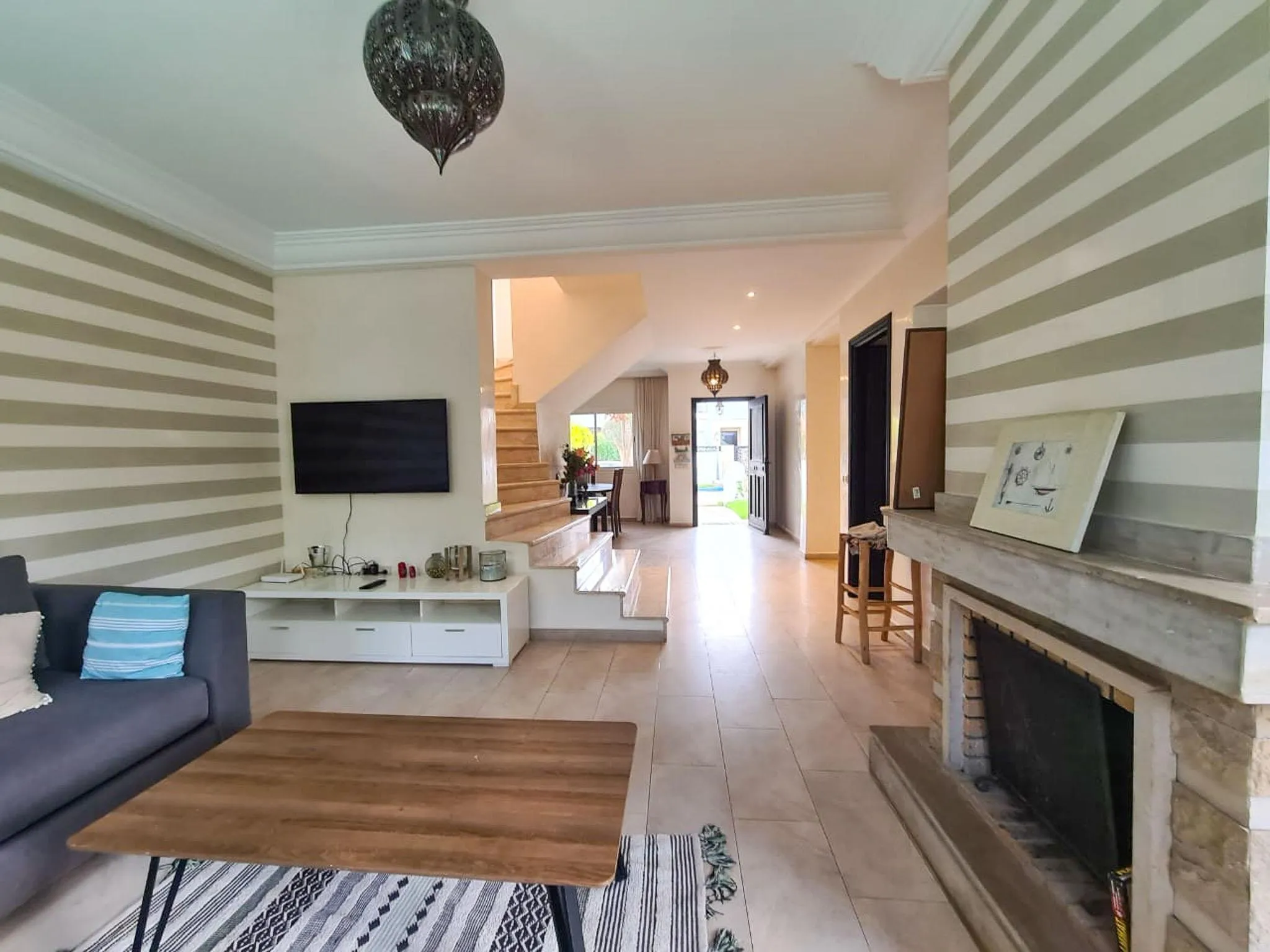 Belle villa avec piscine en résidence sécurisée. - الدار البيضاء (2)