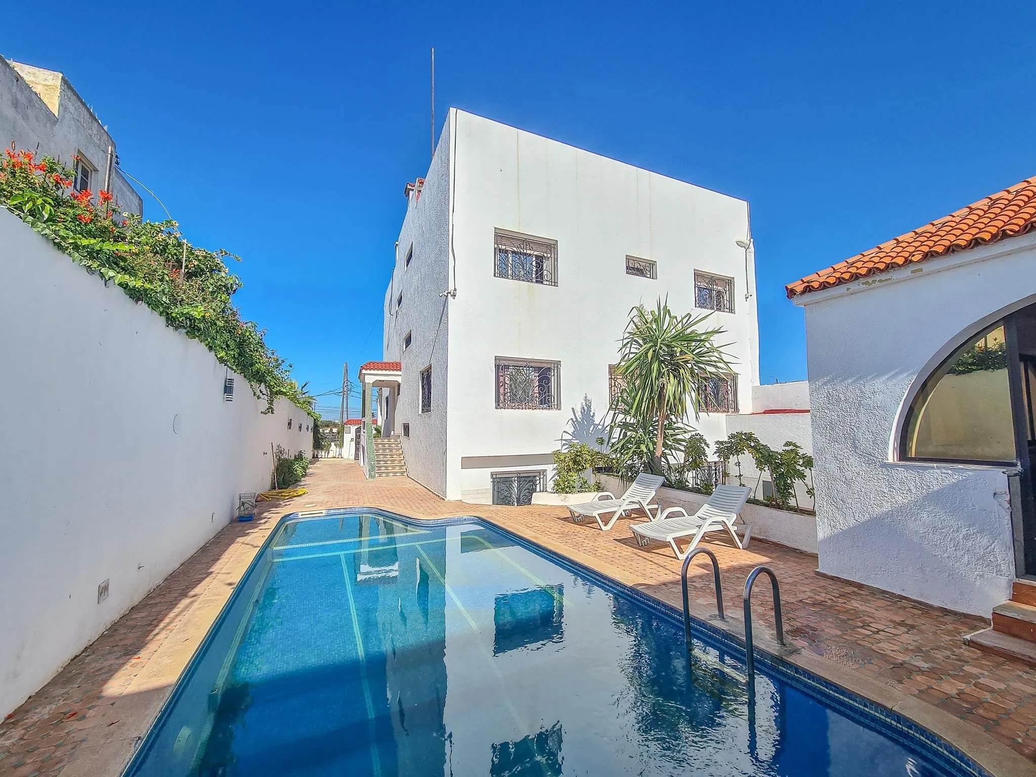Villa meublé 4 chambres vue sur mer - الدار البيضاء