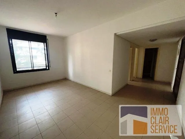 Appartement bien situé au centre de Hay Riad - الرباط