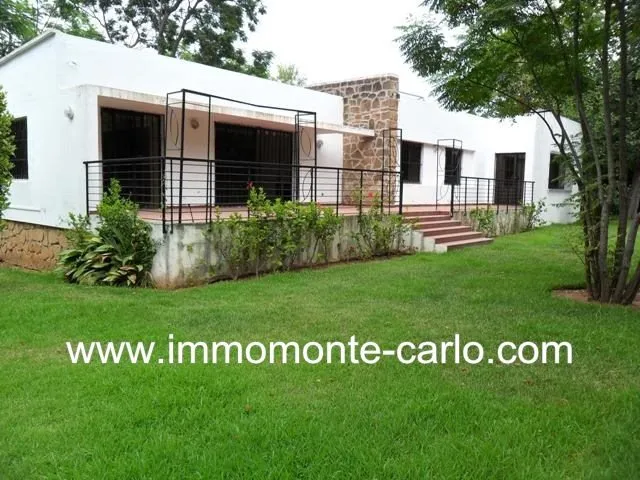 Charmante Villa avec piscine à louer au quartier Souissi RABAT - الرباط