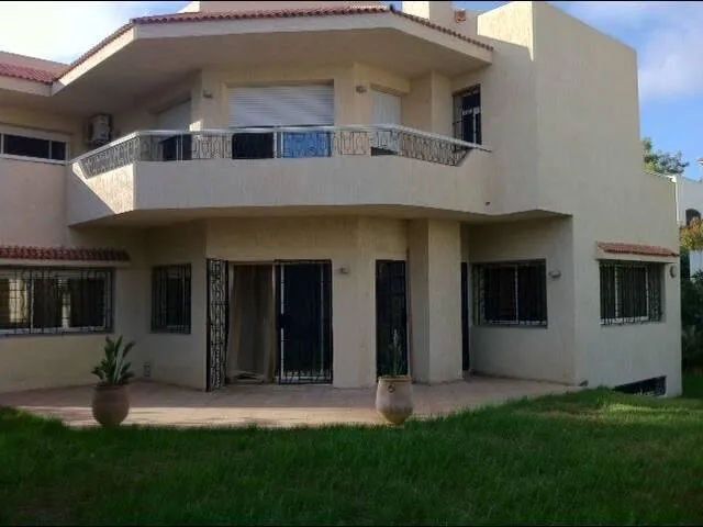 Villa en location à Hay Riad - الرباط