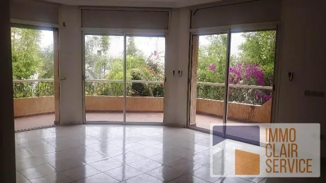 Villa en location à Hay Riad - الرباط (3)