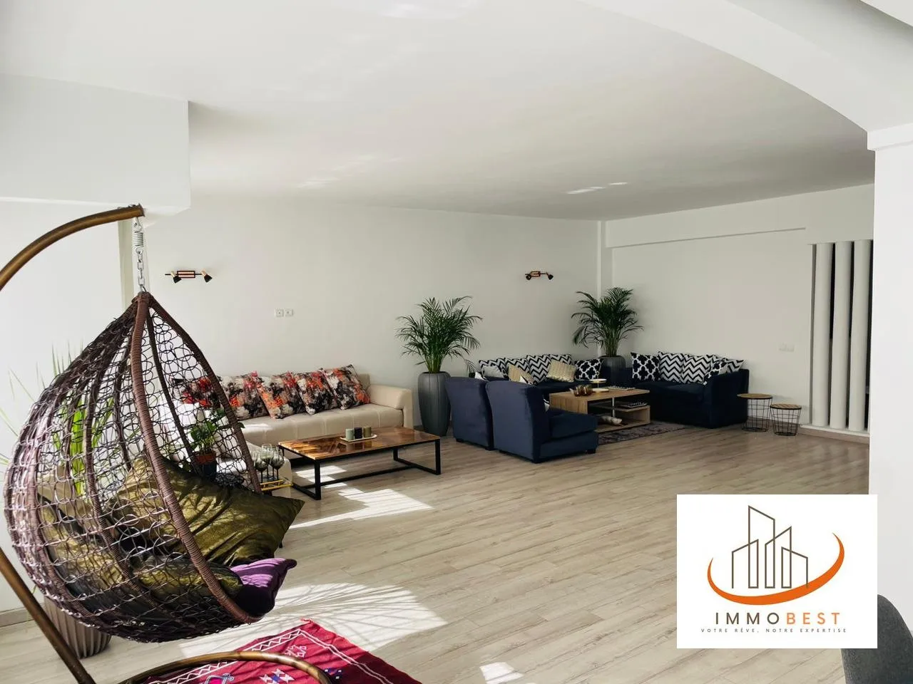 Racine, Appartement Très Haut Standing meublé en location 3 CH - الدار البيضاء (2)