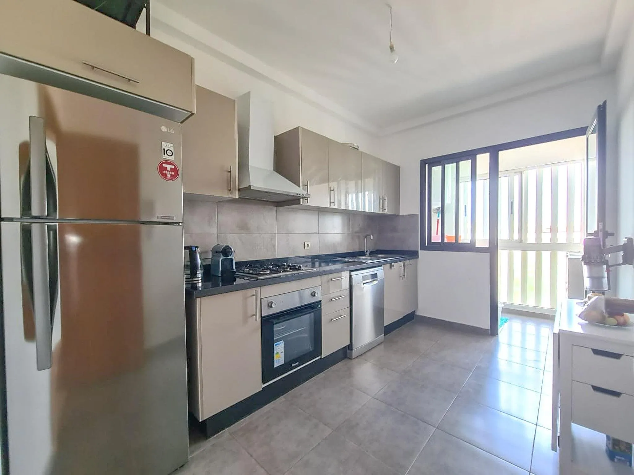 Appartement Meublé à Louer à Dar Bouazza - الدار البيضاء (3)