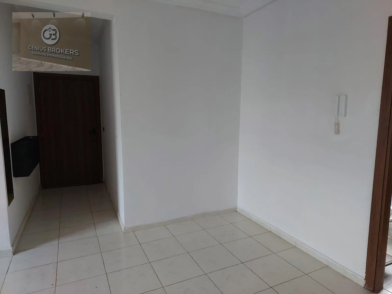 Location d'appartement semi meublé à Bouskoura - بوسكورة (2)