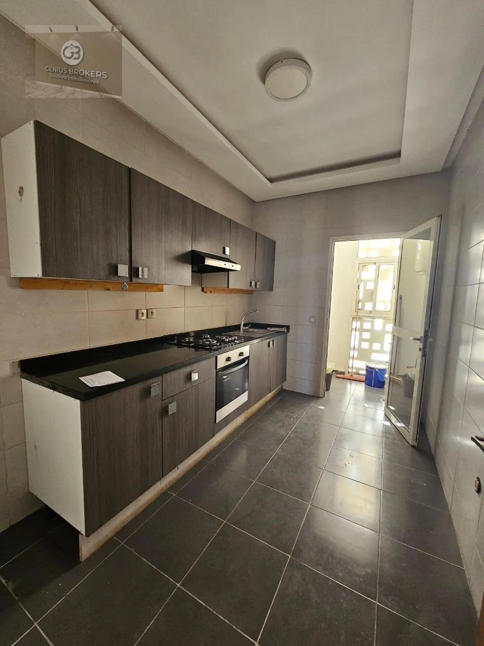 Appartement vide à louer sidi maarouf - الدار البيضاء (3)