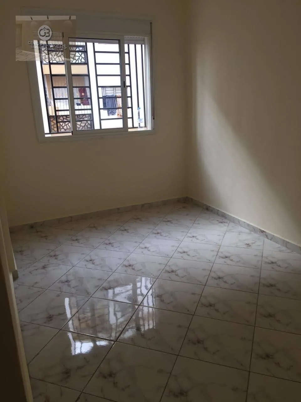 Location d'appartement vide à oulfa Jnane louze - الدار البيضاء (3)