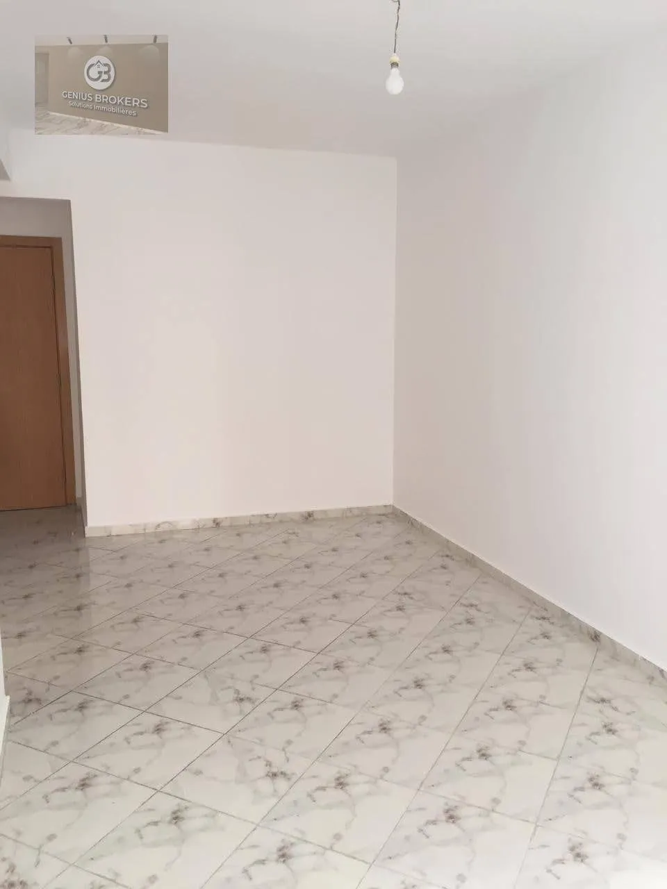 Location d'appartement vide à oulfa Jnane louze - الدار البيضاء (4)