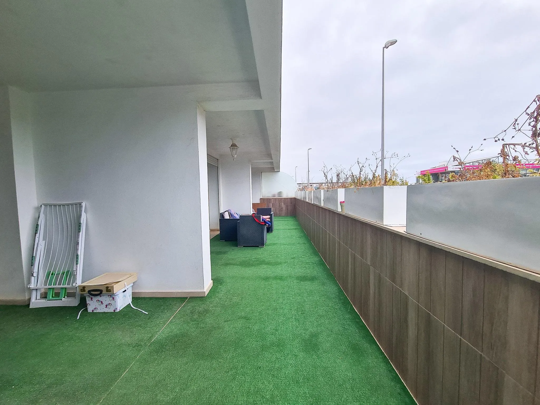 Spacieux Appartement 3 chambres avec grande terrasse - الدار البيضاء (4)