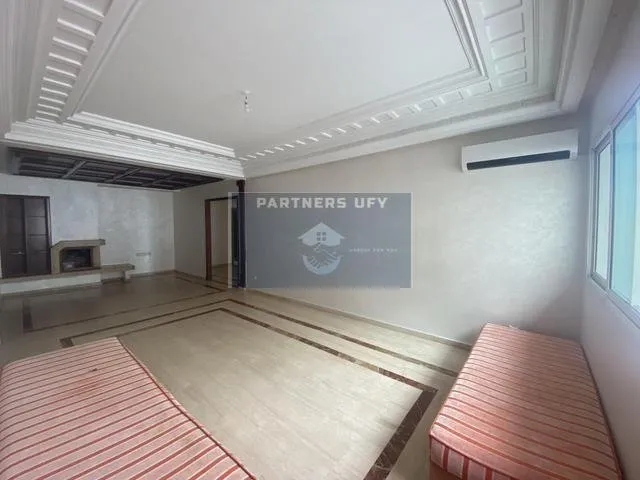 Joli appartement á la location en plein  Gauthier - الدار البيضاء (3)