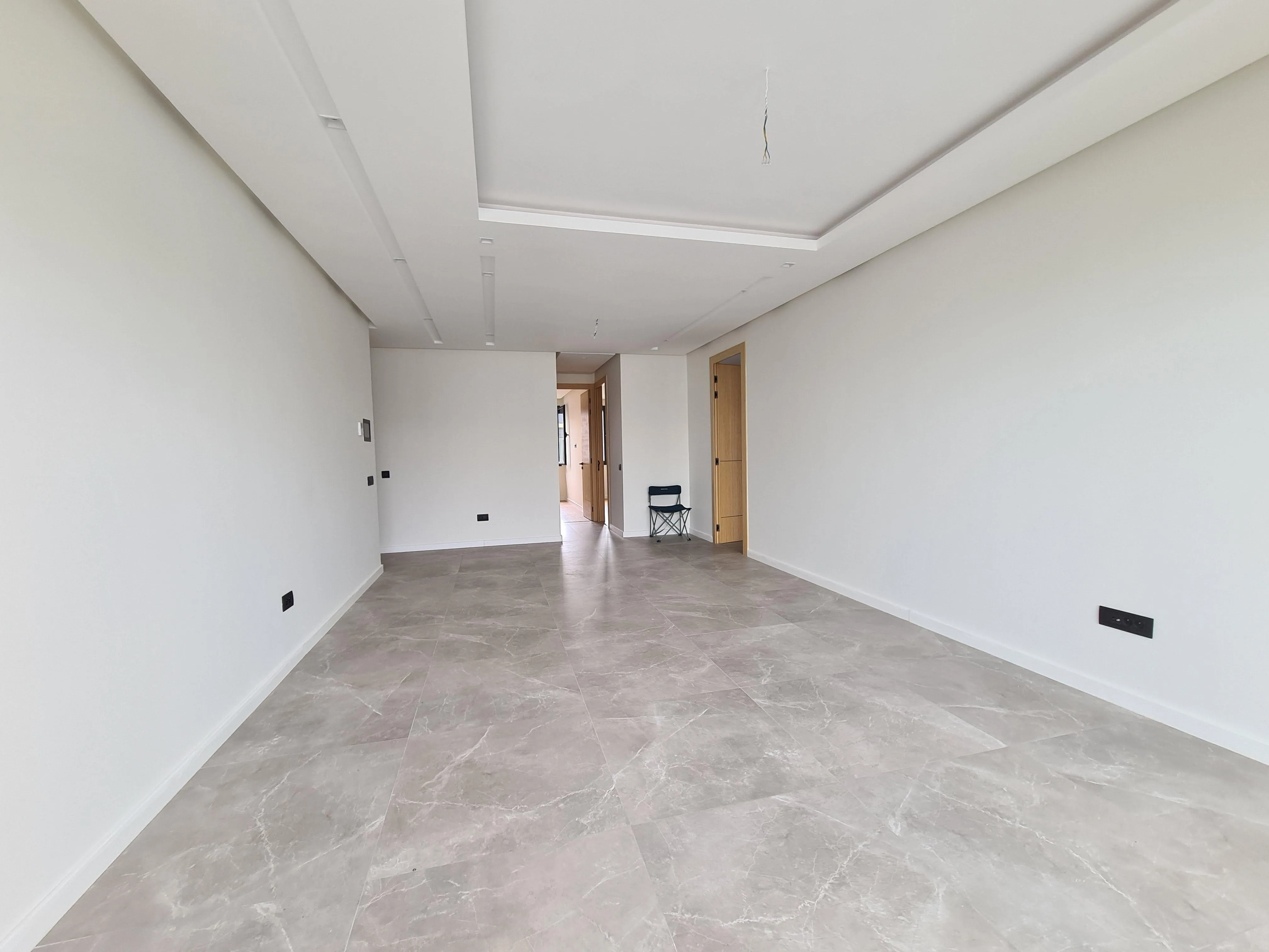 Appartement de standing neuf à louer meublé - الدار البيضاء (2)