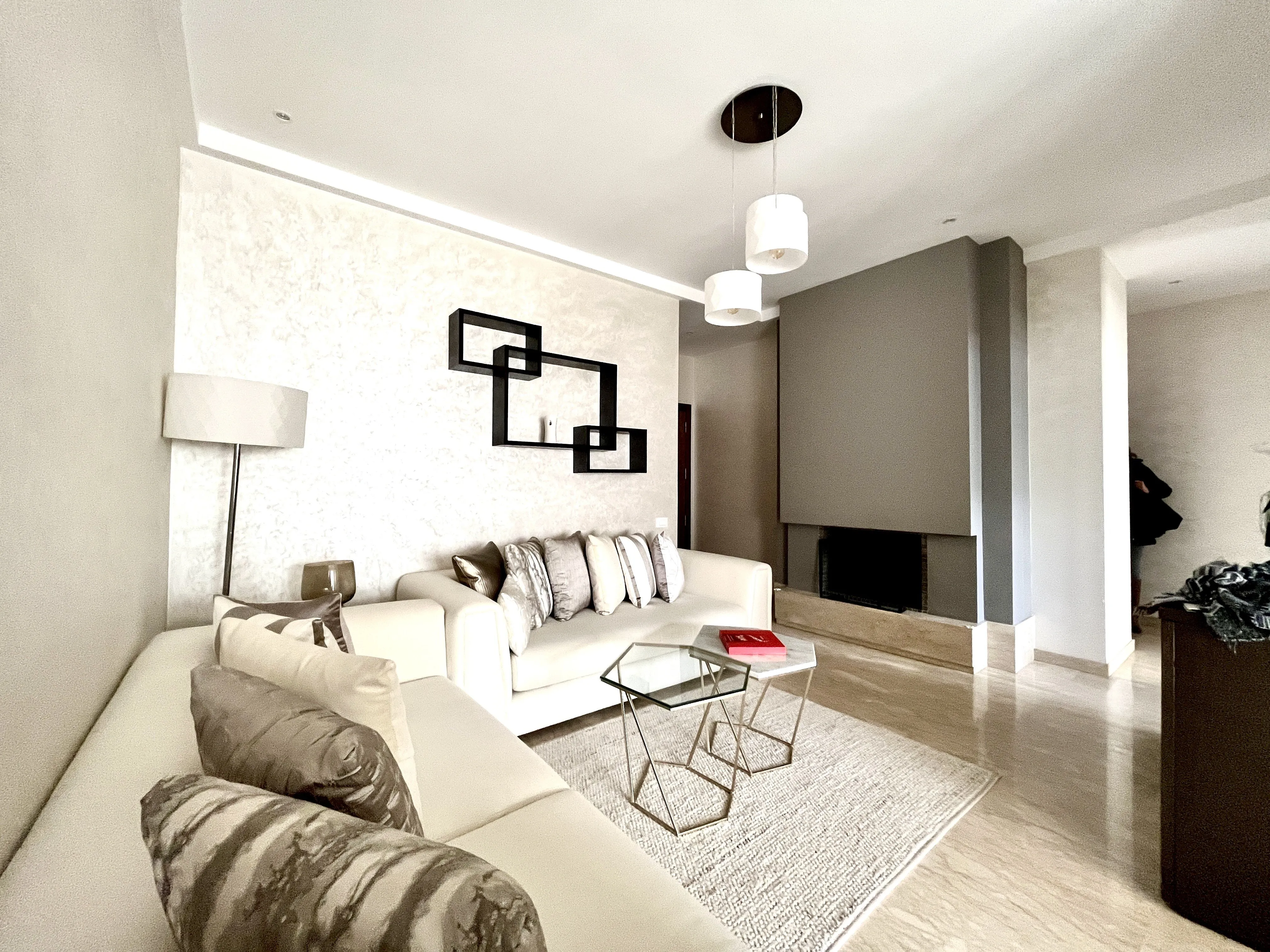 Appartement meublé en résidence sécurisée. - الدار البيضاء (2)