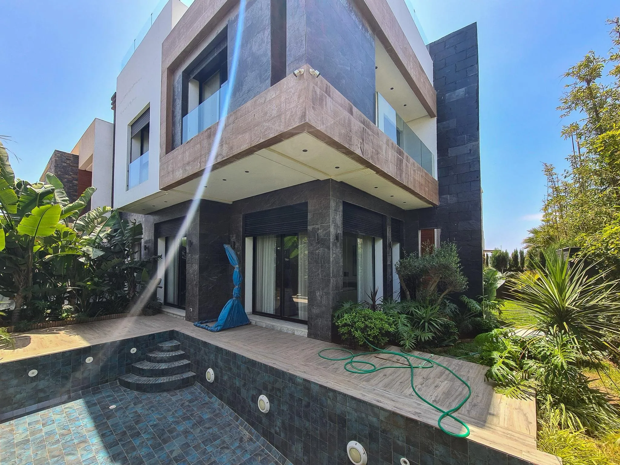 Confort et raffinement villa 4 chambres à louer - الدار البيضاء