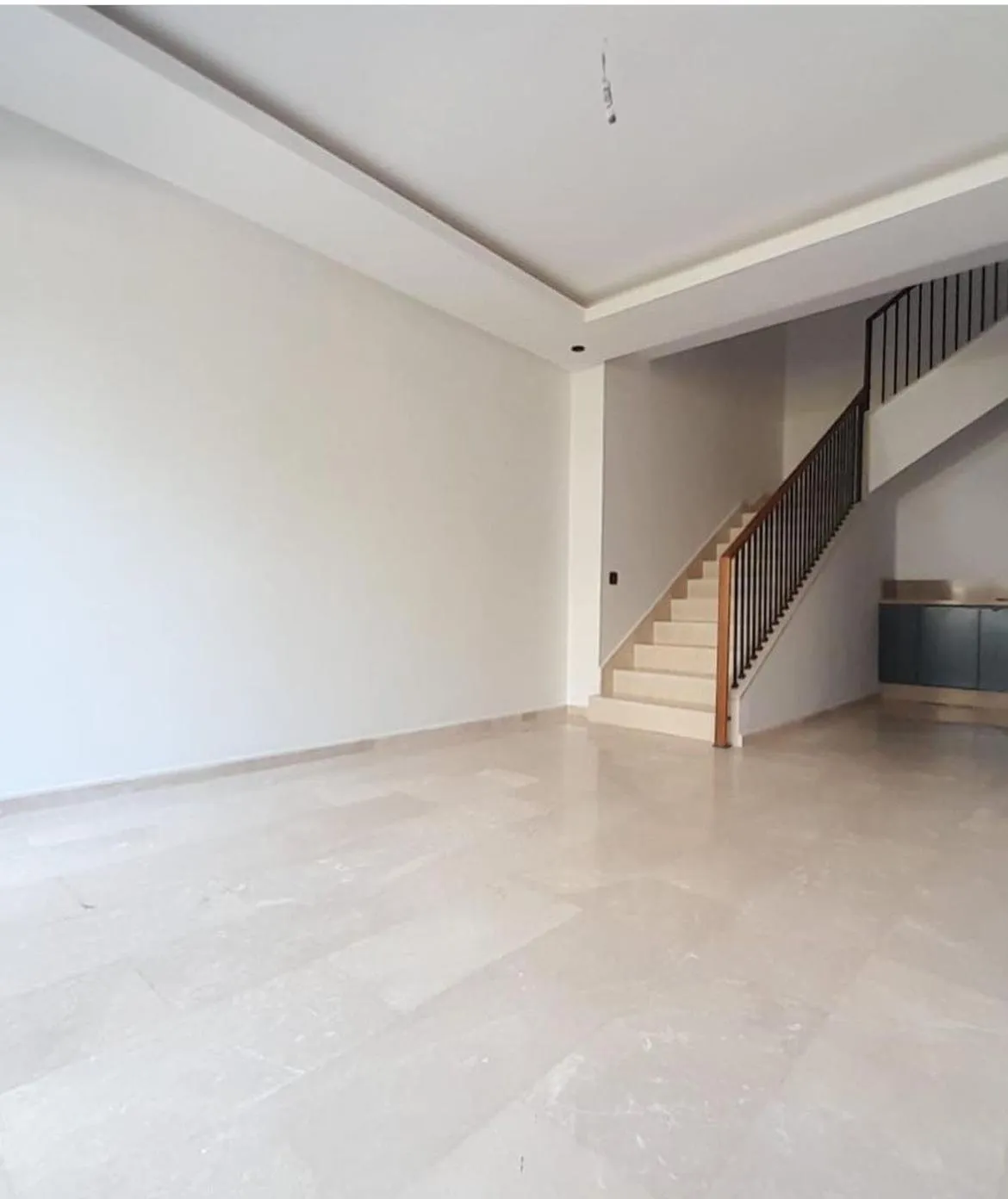 Superbe duplex à louer à Bouskoura - بوسكورة (3)