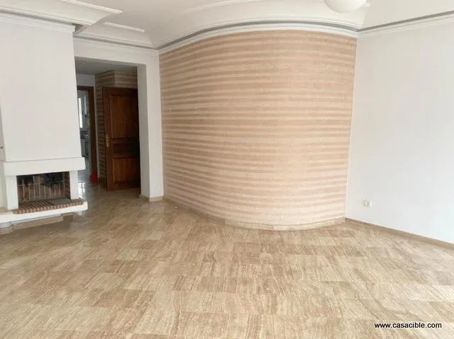 Racine: appartement vide 147m², 3 chambres, terrasse - الدار البيضاء