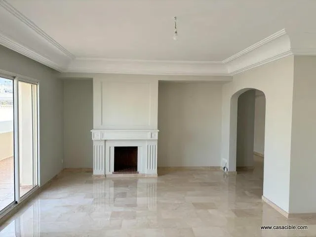 Racine: Appartement THS 3 chambres Terrasse. - الدار البيضاء (3)