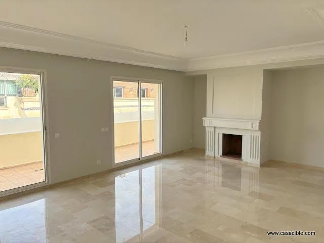 Racine: Appartement THS 3 chambres Terrasse. - الدار البيضاء (2)