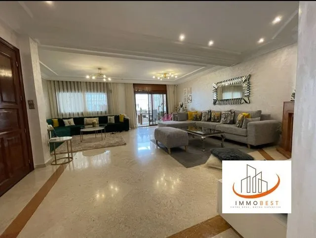 Racine, bel appartement avec terrasse, meublé en location 3 CH - الدار البيضاء (3)