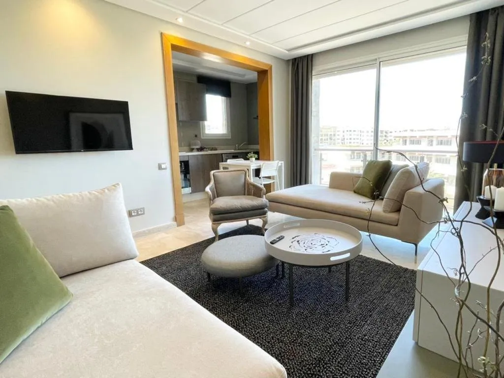 superbe studio meublé à louer à anfa - الدار البيضاء (4)