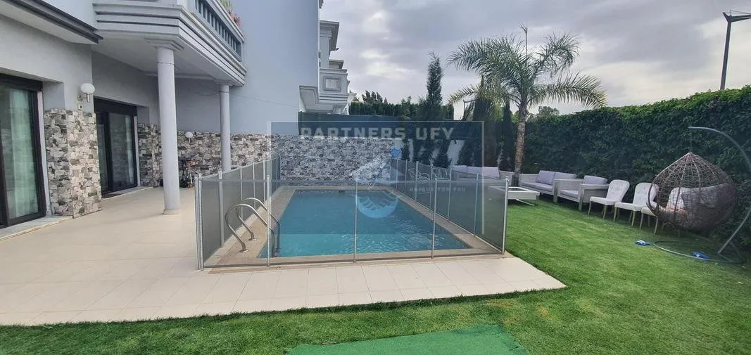Belle villa à la location en plein Bouskoura ville verte - بوسكورة