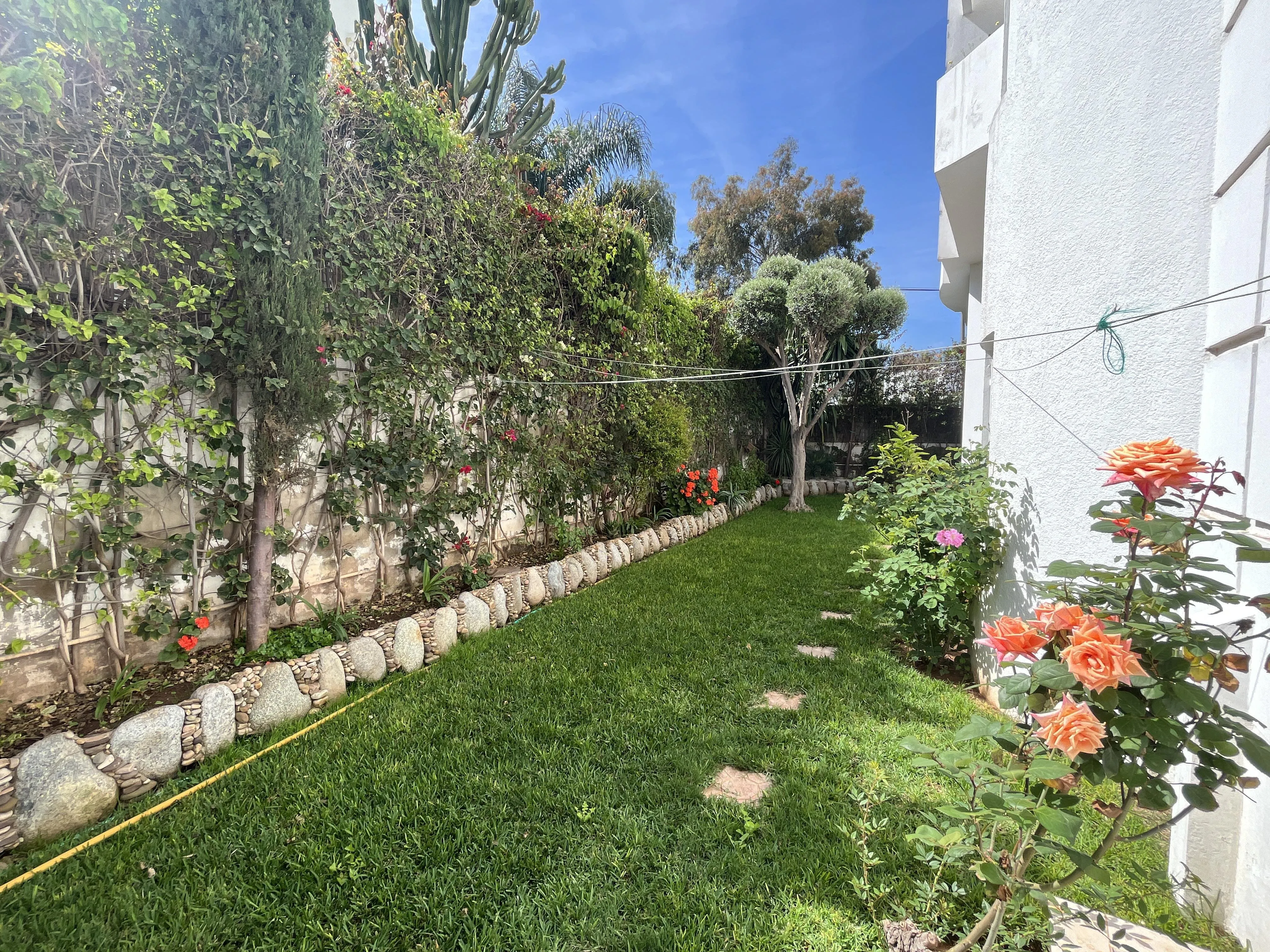 Villa Familiale Spacieuse et Lumineuse à Louer proche de CFC - الدار البيضاء (2)
