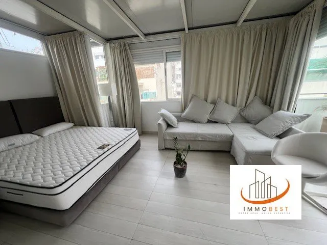 Racine proche rond point des sports, Penthouse avec terrasse en location au 5ème étage 2 CH - الدار البيضاء (4)